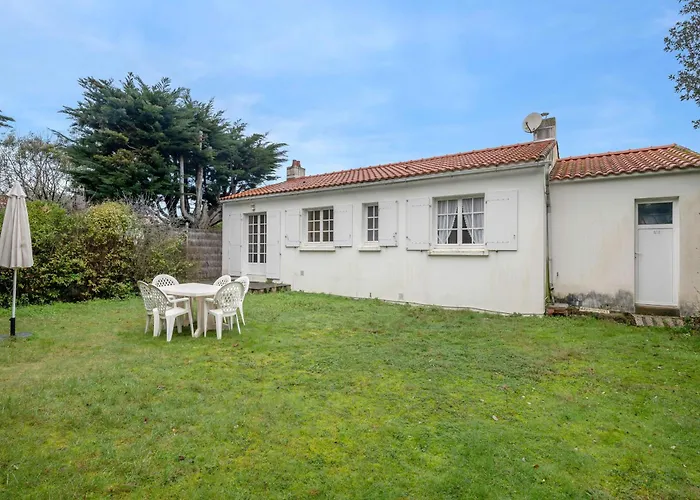 400m De La Plage, Pointe St Gildas, Maison Pour 6 Hébergement de vacances